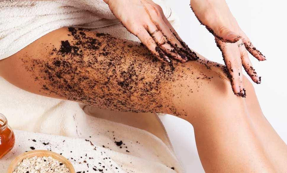 Скраб для тела «Клубника в сливках».